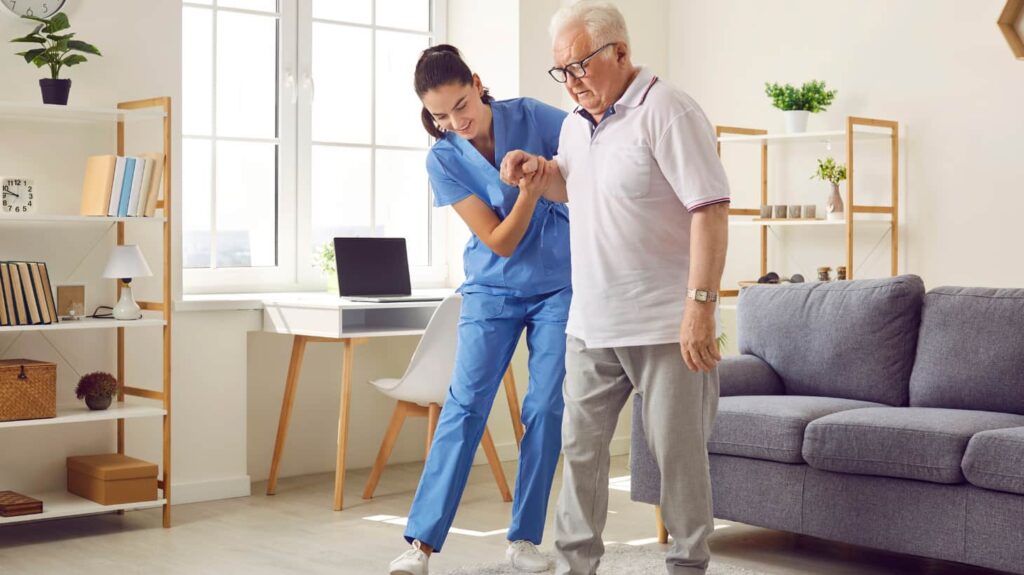 Fisioterapia geriátrica a domicilio: una opción clave para la salud de nuestros mayores